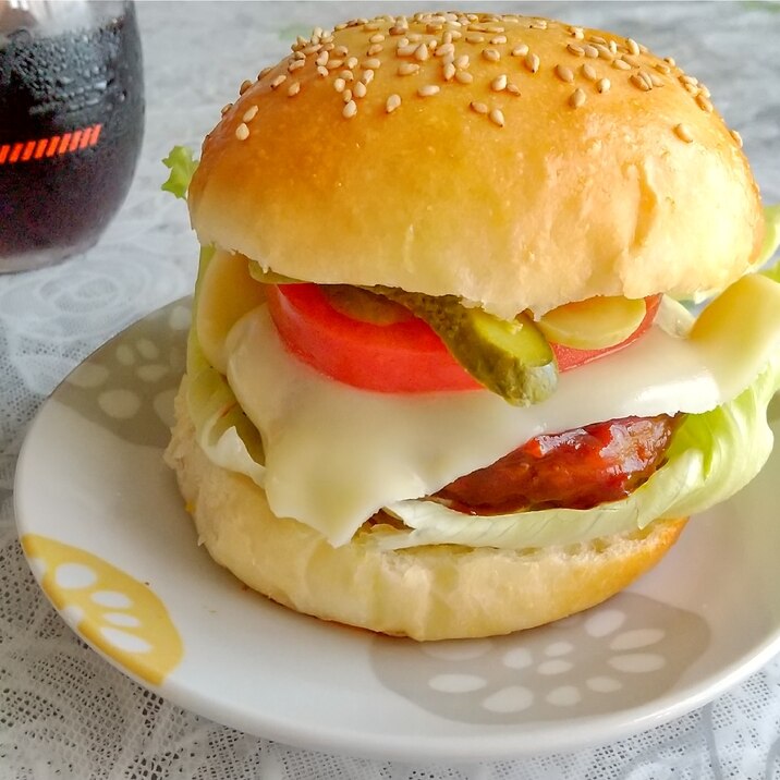 手作りバンズでハンバーガー♪